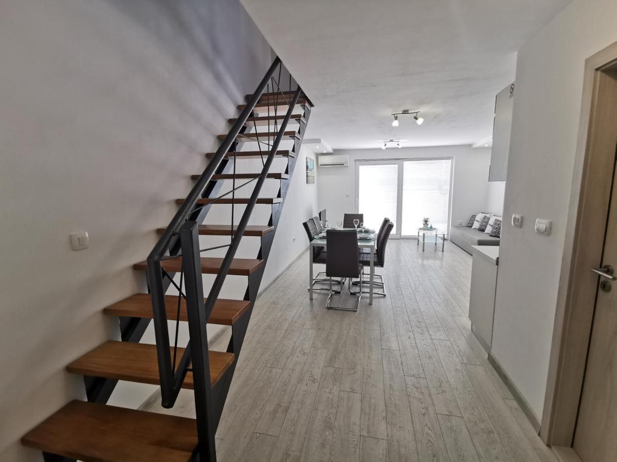 Apartments Rita Nemira Omiš Dış mekan fotoğraf