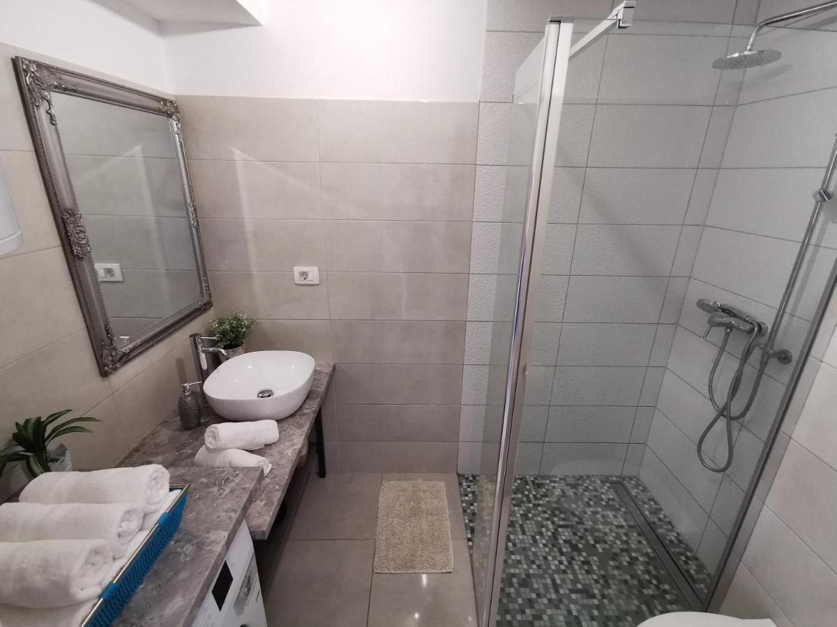 Apartments Rita Nemira Omiš Dış mekan fotoğraf